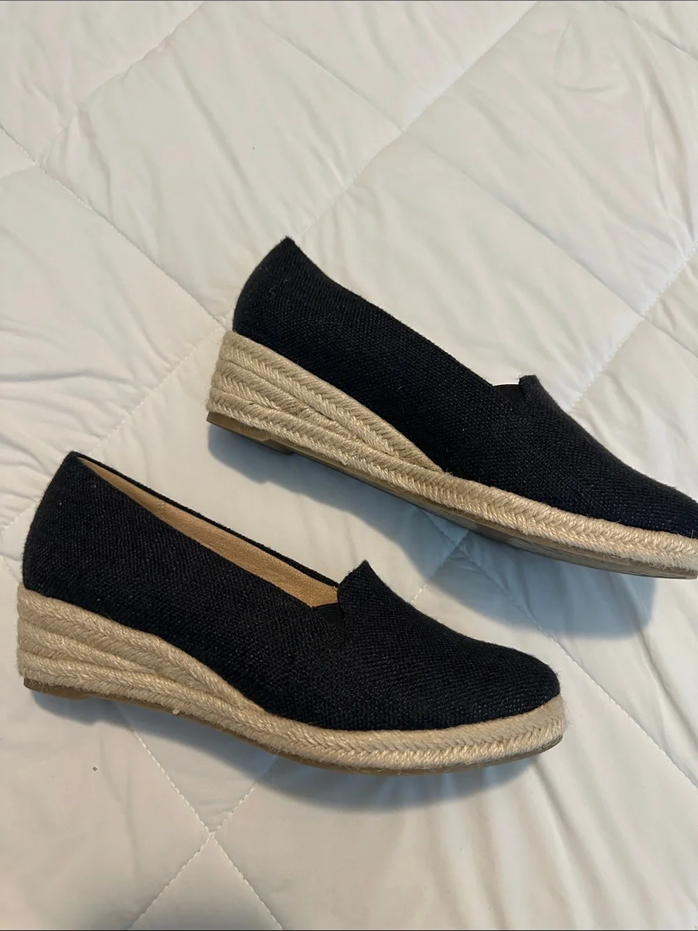 Life Stride Black Textured Slip-On Flats